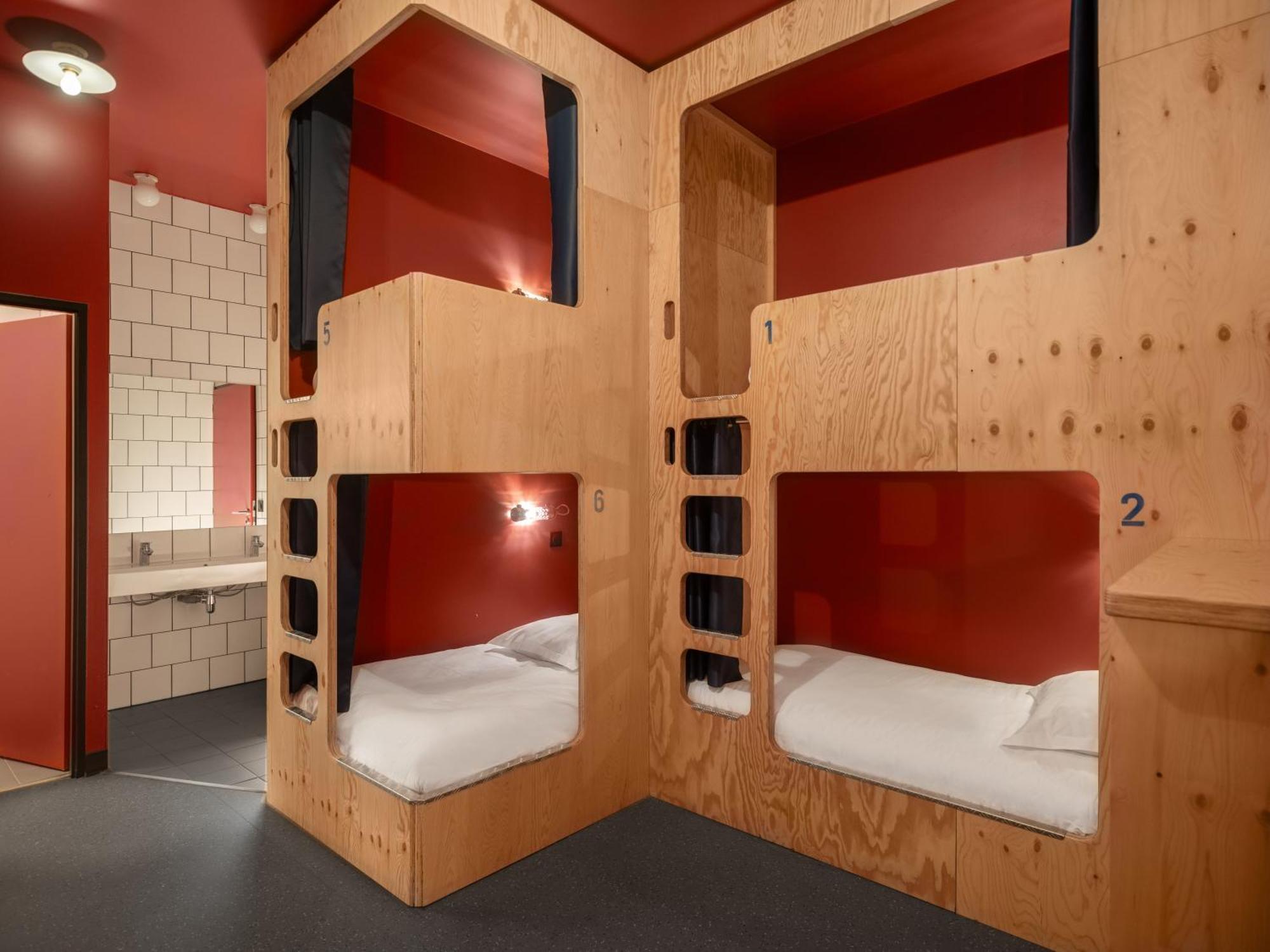 Eklo Paris Cdg Airport Hotel *
